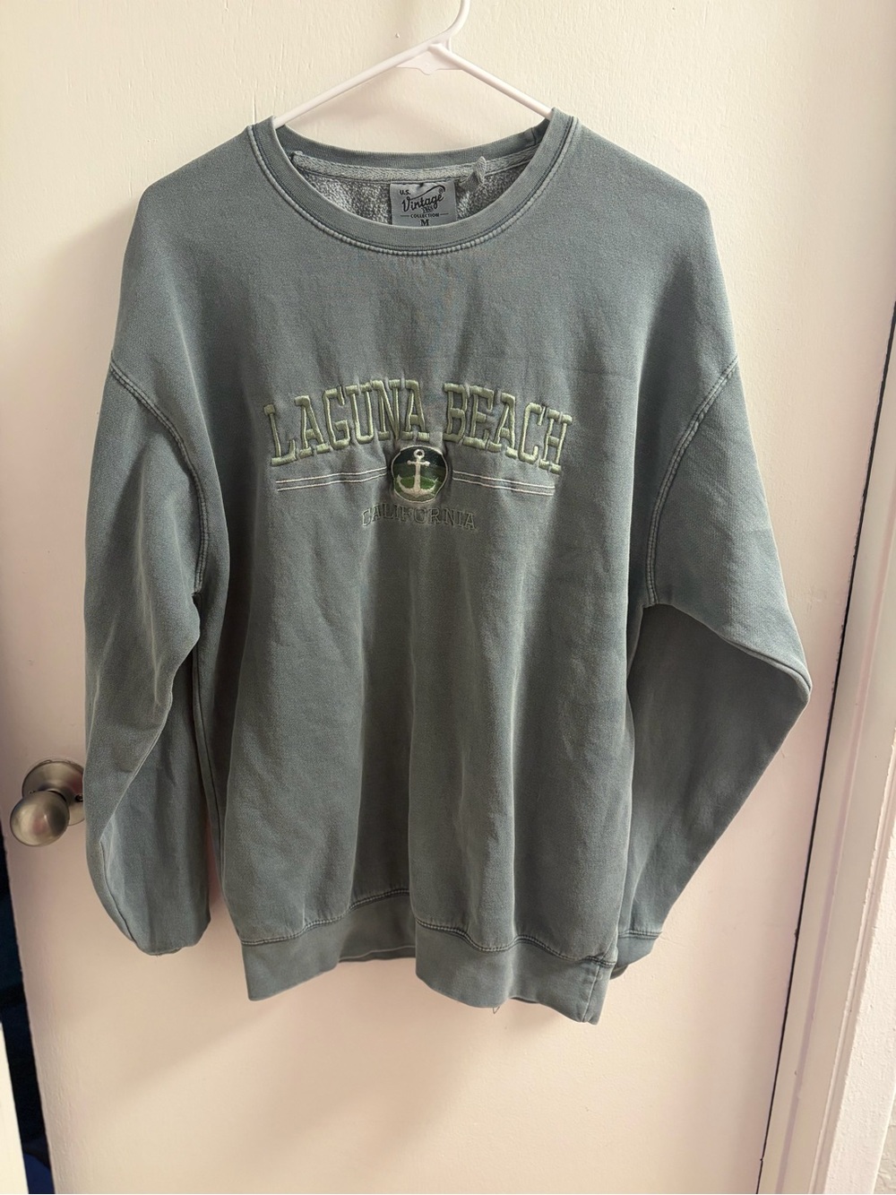 U.S. Vintage Collection Laguna Beach Embroidered Sage Green Sweatshirt Size M